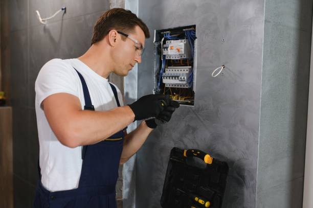 Best Affordable Emergency Electrician  in Woodbury Center, CT